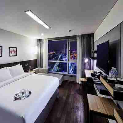河畔酒店 Rooms