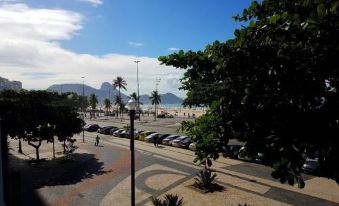 Paraíso na Praia de Copacabana TC202