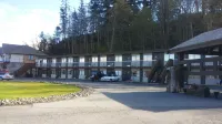 Big Rock Motel Hotels near Raspberry Rascals