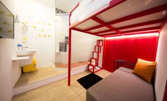 SleepBox Hotel