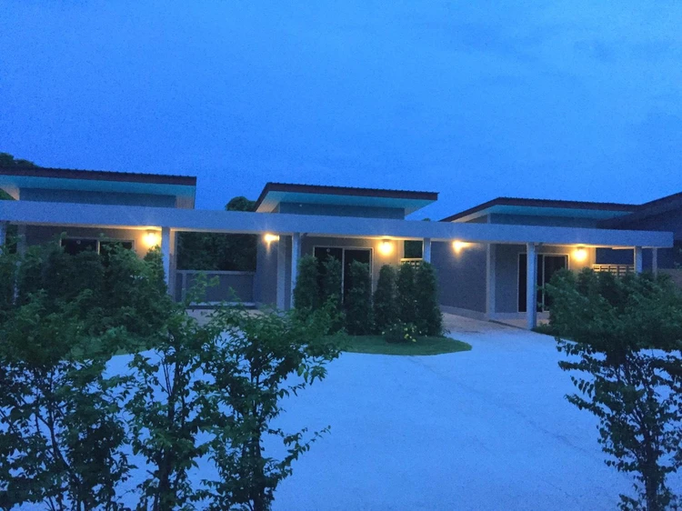 รูปภาพของวลีโฮม แอนด์ ฟู้ด