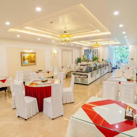 Hoang Hai Hotel Отели рядом с достопримечательностью «Оперный Театр»