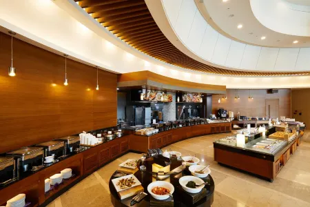 SonoFelice VivaldiPark Отели рядом с достопримечательностью «Palbongsan Tourist Site»