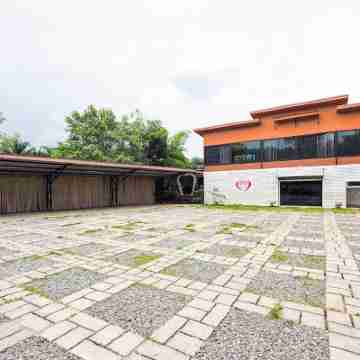 Capital O 997 Hug Lom Doi Hotel Exterior