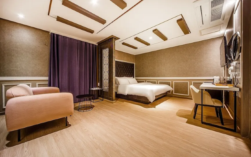 Jinju Hotel Servi
