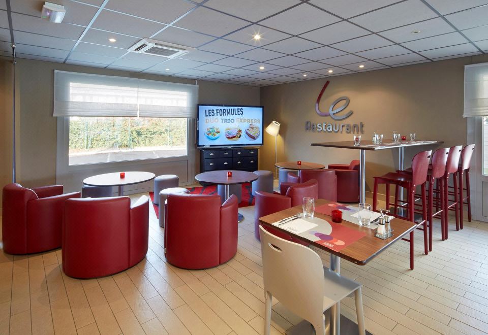 Campanile Tours Sud - Chambray-Les-Tours Over view