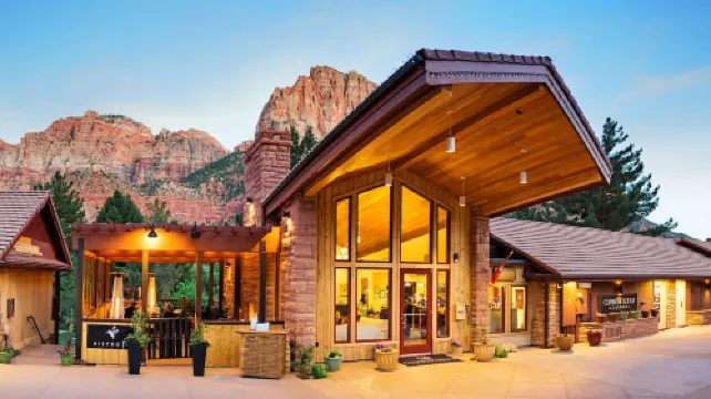 Cliffrose Lodge and Gardens