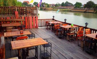 Jidapa Resort - Housity
