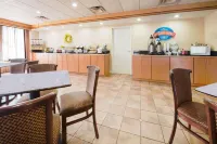 Baymont by Wyndham Elizabethtown - breakfast