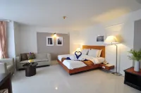 Flipper House Hotel Hotels near Pattaya Beach