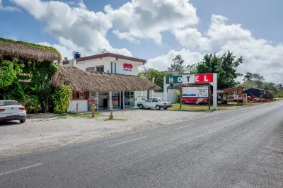 OYO Hotel Palma Real Hoteles cerca de Observatorio Astronómico de Cobá