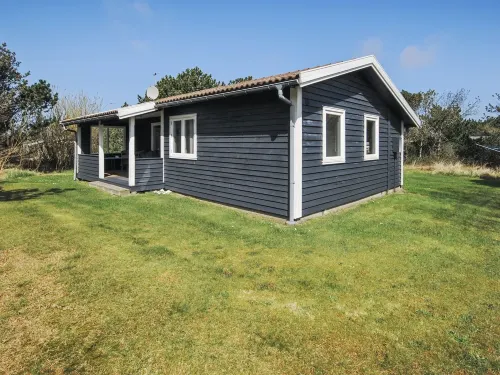"Lökea" - 800m from the Sea
