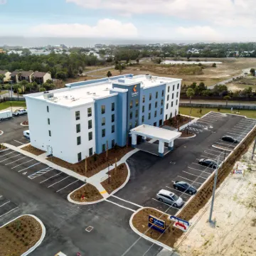 Comfort Inn & Suites Panama City Beach - Pier Park Area Hotels near Pier Park