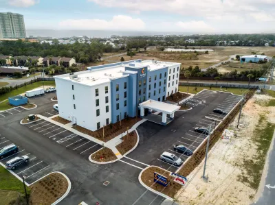 Comfort Inn & Suites Panama City Beach - Pier Park Area Hotels in Laguna Beach