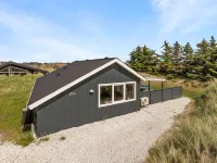 "Madsen" - 500m from the Sea