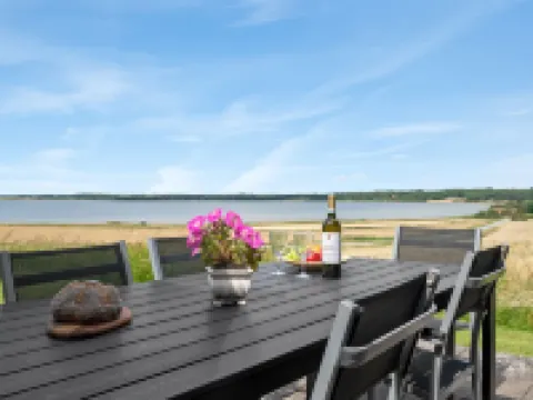 "Ephra" - 250m to the Fjord Hotels in Roslev