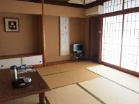 Shodoshima Asahiya Hotel in zona Labyrinth of Cherry Blossoms