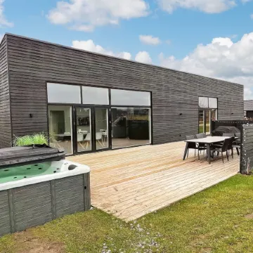 "Aatami" - 500m from the Sea