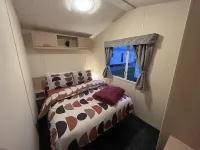三卧室，可供八人居住的家庭設施舒適靜態房車
