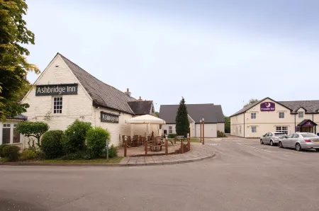 Premier Inn Cwmbran Отели в г. Кумбран