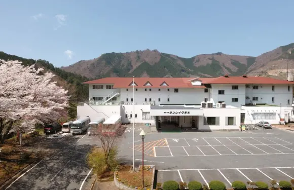 國民宿舍 陽湖草木