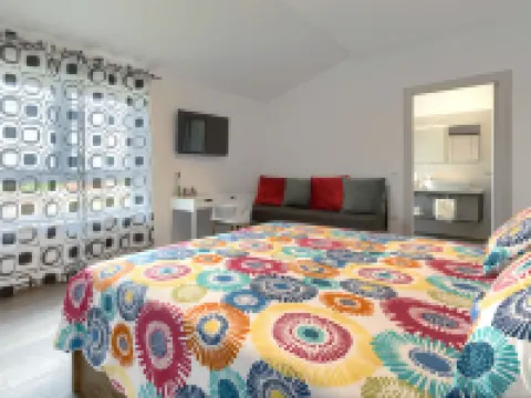 Villa Lea Hotels in Sisan