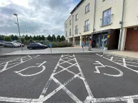 Belmore Court & Motel - parking