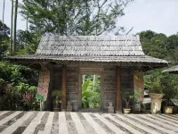Fig Tree Hill Resort Hotels near Bao Sheng Durian Farm