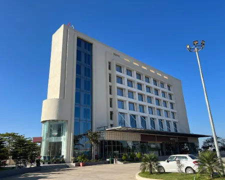 ラカビ・ザ・フェルン, イガトプリ ナーシクのホテル