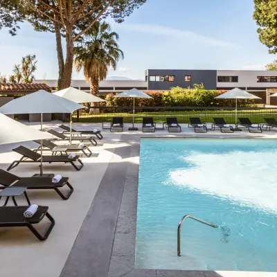 佩皮尼昂假日飯店 Centre de Sculpture Romane附近的飯店