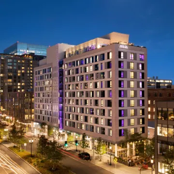 Yotel Boston Отели рядом с достопримечательностью «Церковь Троицы»