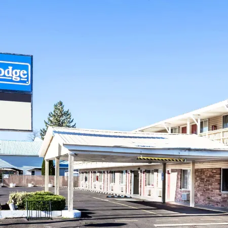 Travelodge by Wyndham la Grande