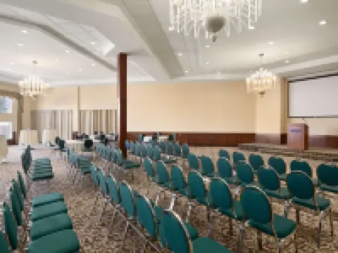 斯特拉斯莫爾Travelodge by Wyndham酒店 斯特拉斯莫爾酒店