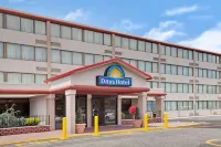Days Hotel by Wyndham East Brunswick Conference Center Hotels in East Brunswick