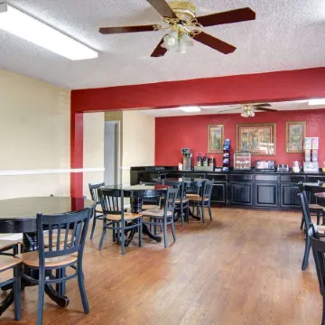 Econo Lodge Pine Bluff