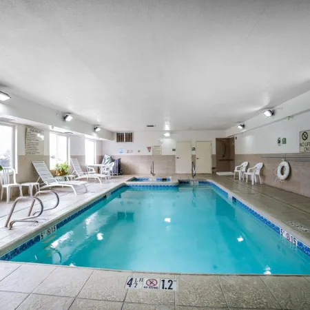 Comfort Inn & Suites