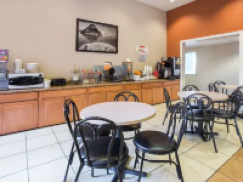 Super 8 by Wyndham Corvallis Hotels in Corvallis