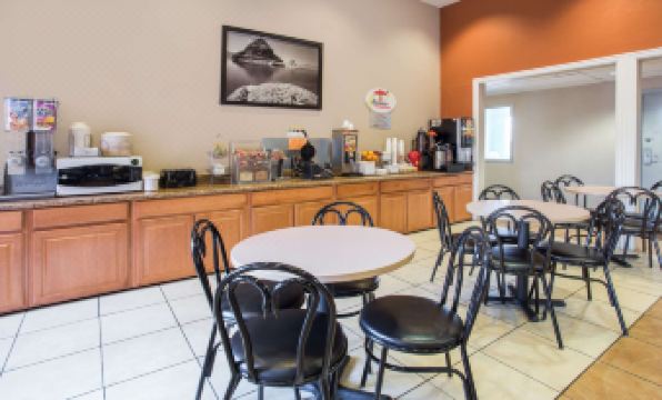 Super 8 by Wyndham Corvallis