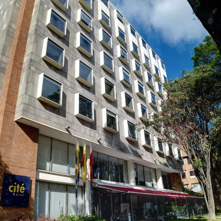Cité Hotel Отели рядом с достопримечательностью «Зона T»