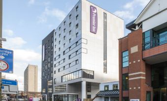 Premier Inn Woking Town Centre