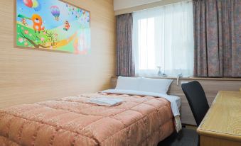 2. Hotel Ma..