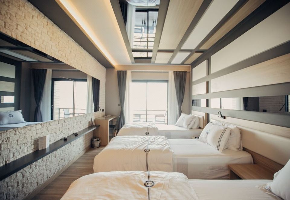 The Marina Hotel Burhaniye - Housity