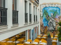 Royan Hotel Hagia Sophia Istanbul, Radisson Individuals Hotels near Harem Iskelesi