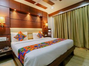 FabHotel Admire Suites