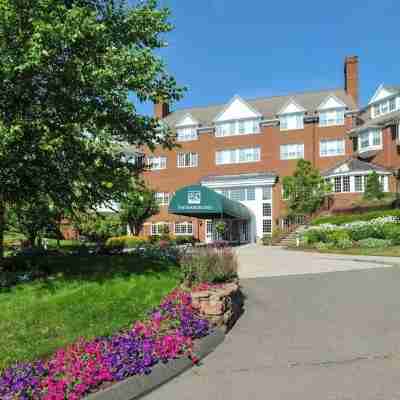 The Simsbury Inn Hotel Exterior