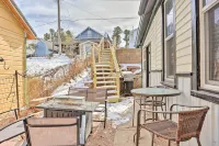 Mountain-View Lead Home w/ Patio + Fire Pit! - Homestays