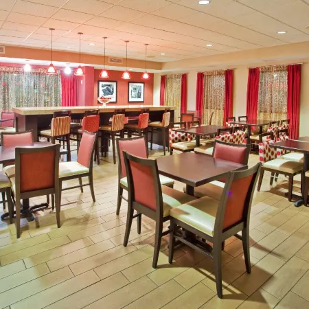 Hampton Inn Niagara Falls