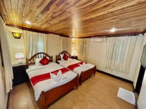 Villa Phathana Boutique Hotel