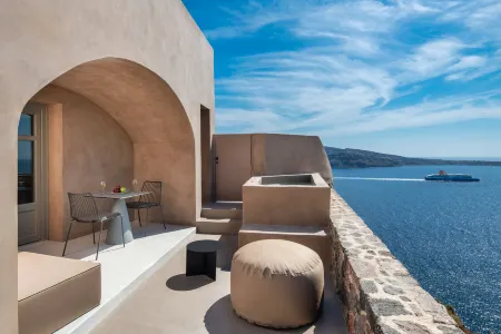 Old Castle Oia