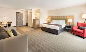 Country Inn & Suites by Radisson, Chippewa Falls, WI